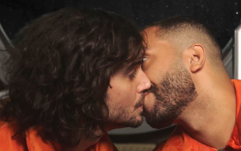 Tá rolando, Gil e Fiuk juntos.