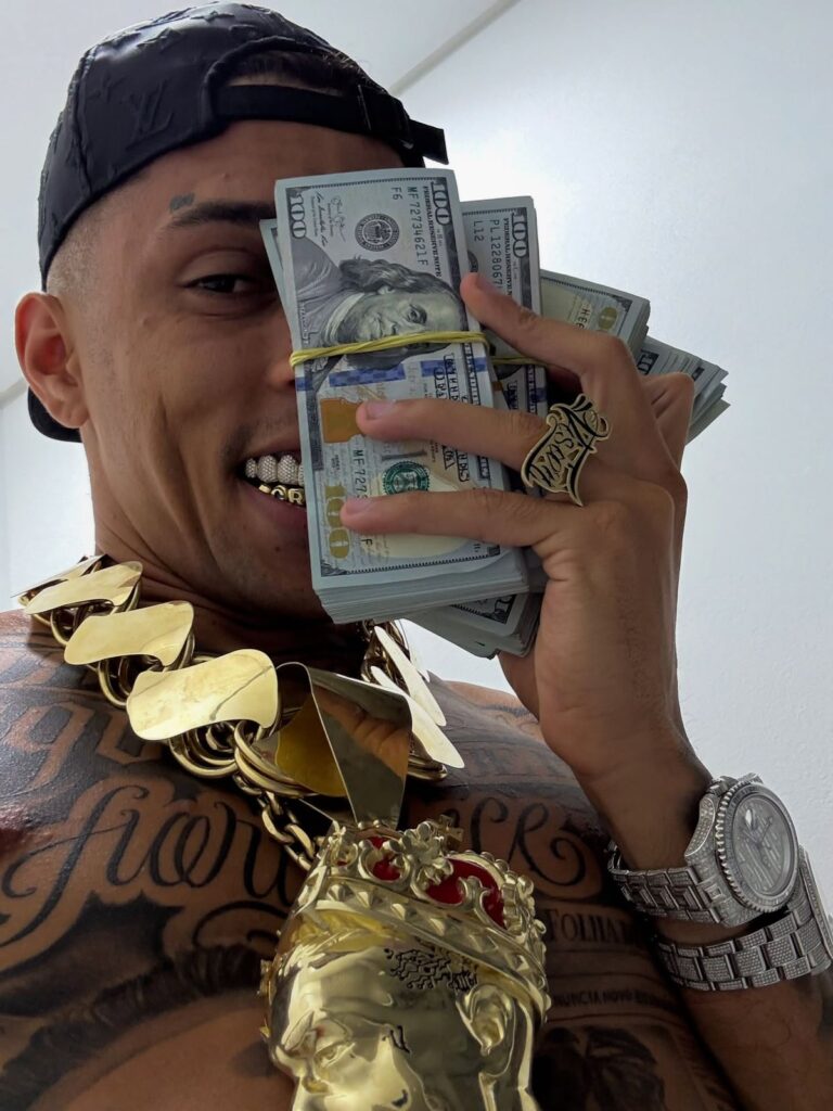 Como o influenciador Buzeira ganhou milhões em tão pouco tempo