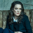 Winona Ryder revela como buscou ‘inspiração trágica’ de papel dos anos 1990 para construir sua personagem em Stranger Things Winona Ryder Stranger Things