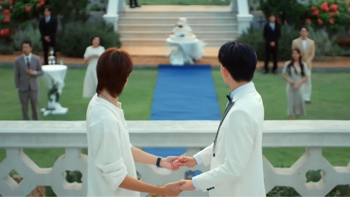 Rome e Mok juntos na cena final de Me And Thee Series.