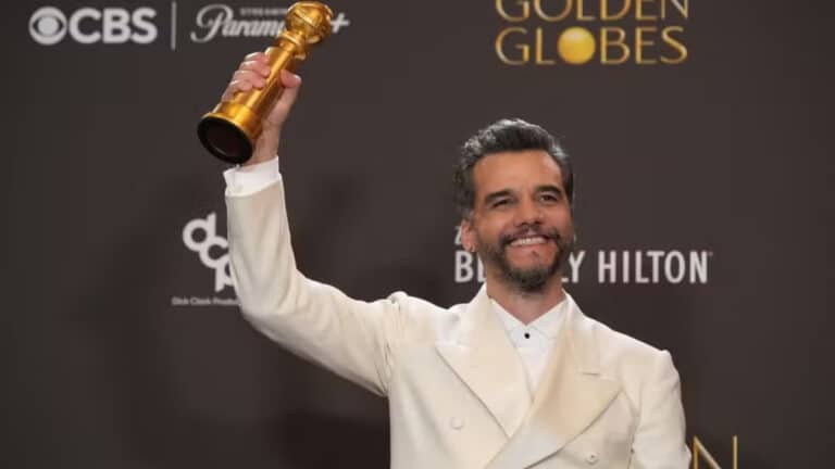 Wagner Moura faz historia vence o Globo de Ouro com “O Agente Secreto” Melhor Filme em Língua Não Inglesa