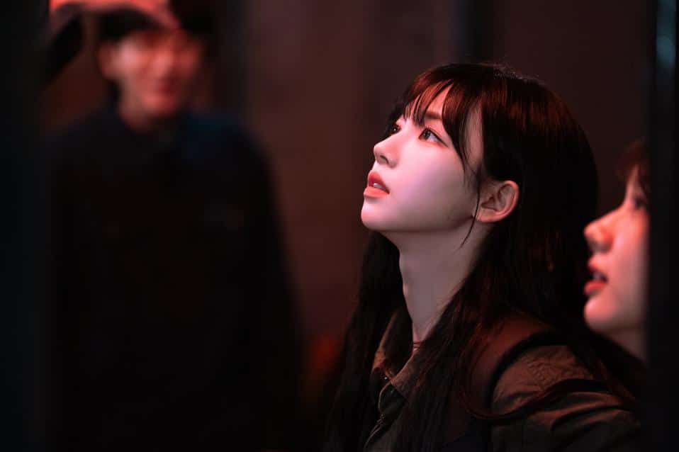 Karina aespa e Hyeri momento emocional abraço final Agents of Mystery Temporada 2 Episódio 9 Netflix 2026 spoilers