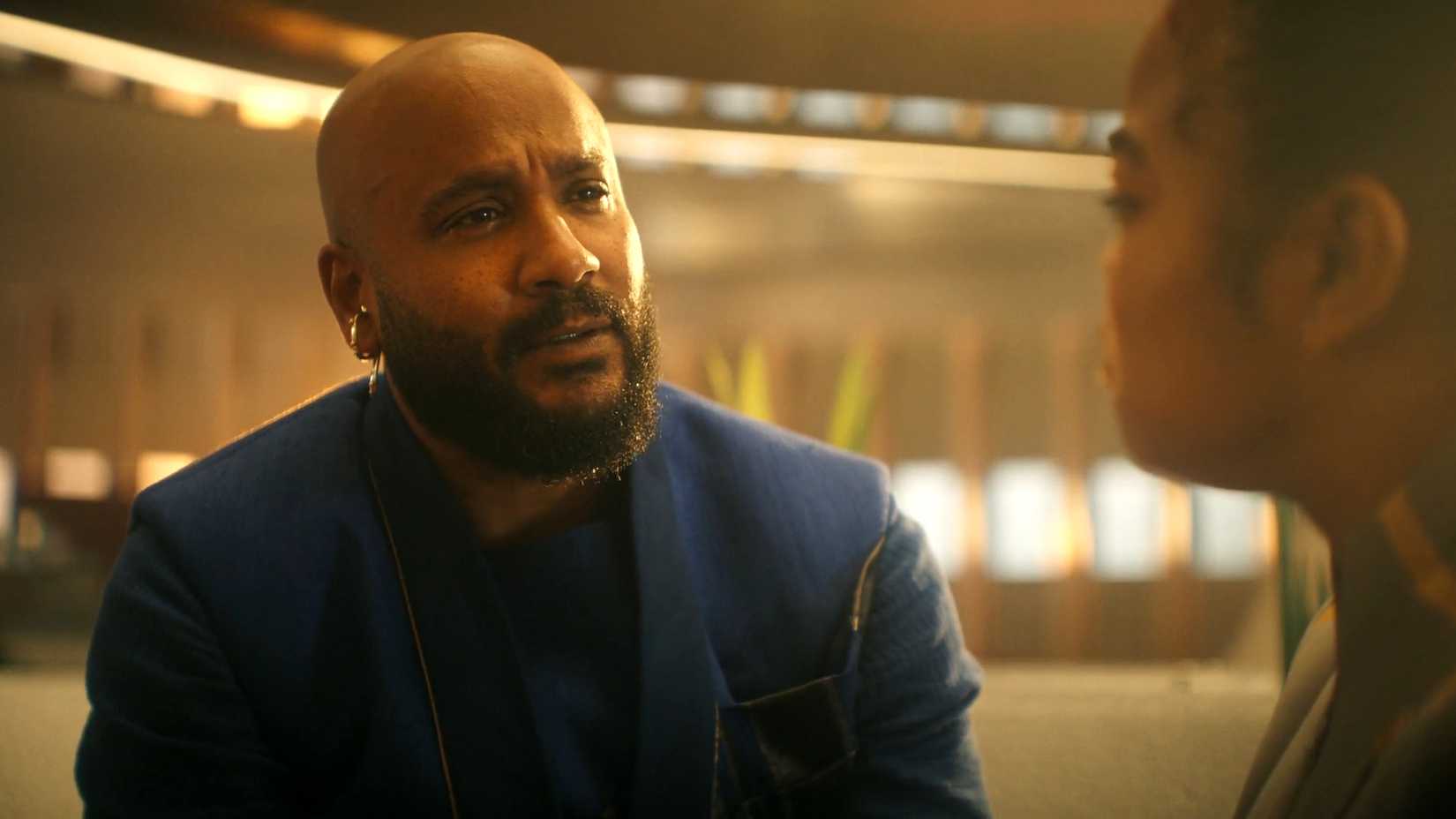 Cirroc Lofton explica por que Jake Sisko usa brinco bajoriano em Starfleet Academy - Imagem do artigo original