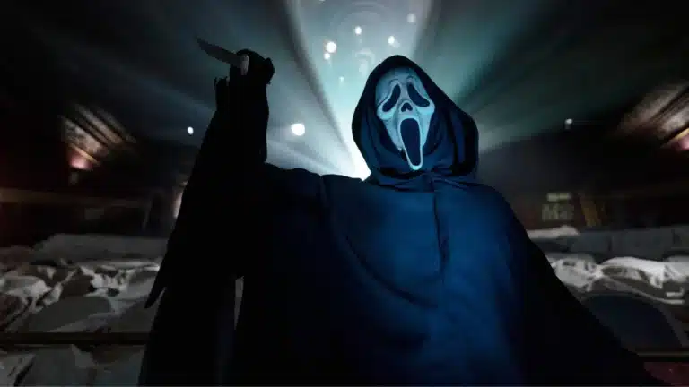 Lista | A evolução das aparições de Ghostface nos filmes da franquia Pânico