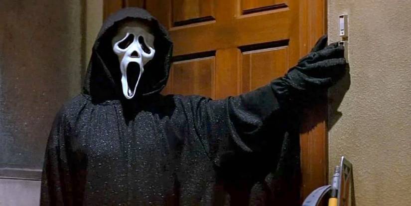 A evolução das aparições de Ghostface nos filmes da franquia Pânico