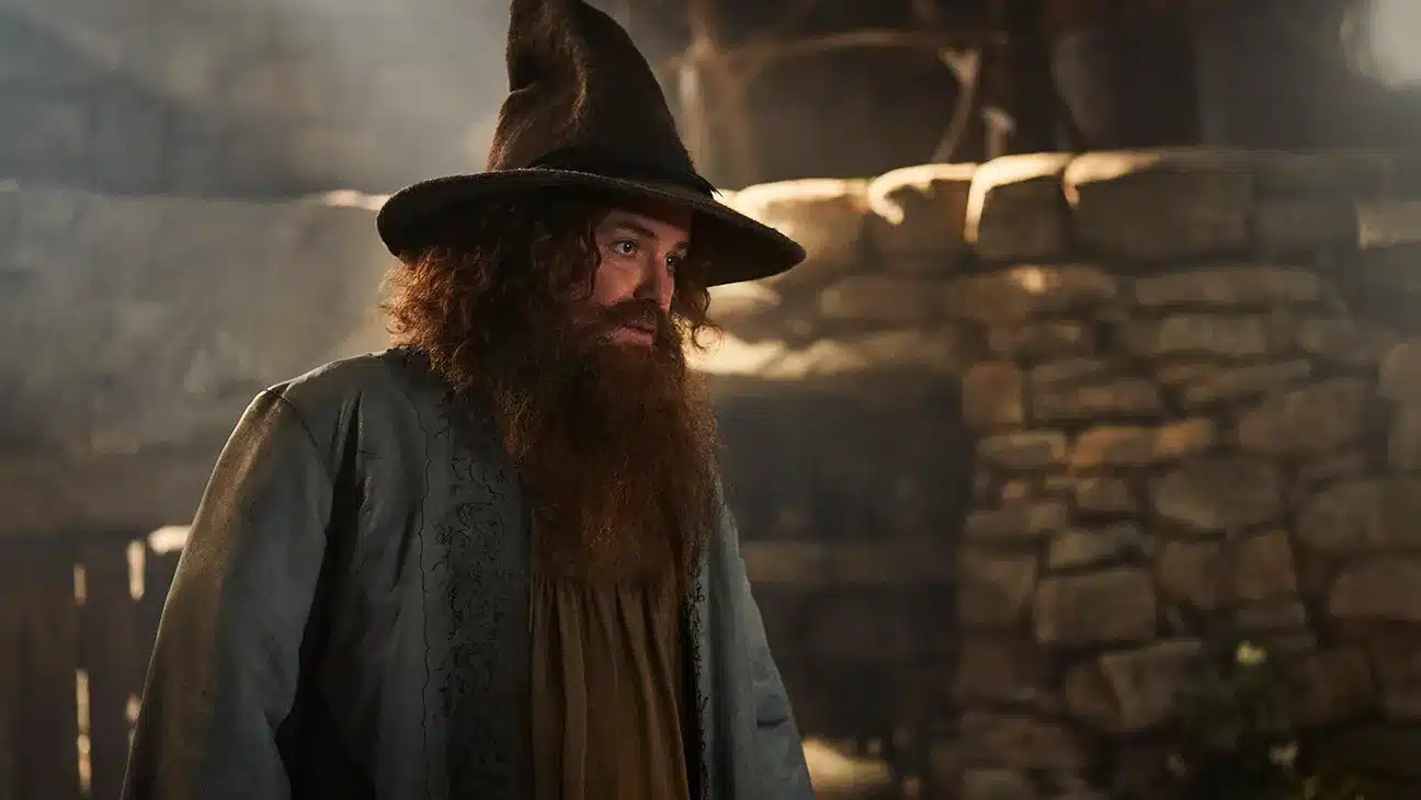 Tom Bombadil em Senhor dos Anéis Sombras do Passado nos capítulos nunca adaptados de A Sociedade do Anel