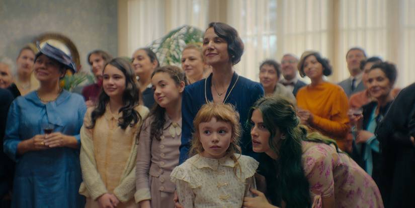 Crítica | Minissérie “A Casa dos Espíritos” da Prime Video é uma adaptação brutal e fiel ao romance de Isabel Allende - Imagem do artigo original