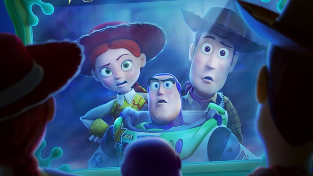 Toy Story 5 cena do filme com personagens da franquia
