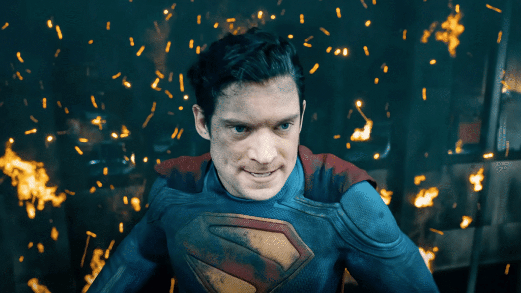 Superman confrontando Brainiac em cena de ação do filme Superman 2 de James Gunn