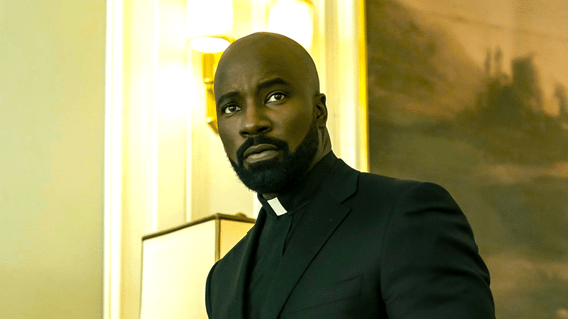 Mike Colter em cena de Evil, ator que interpretou personagem importante na série