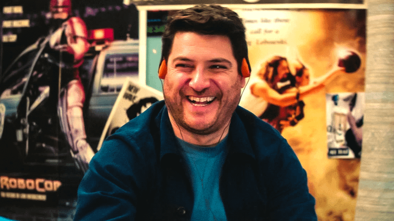 Adam Pally fala sobre chances de Knuckles Season 2