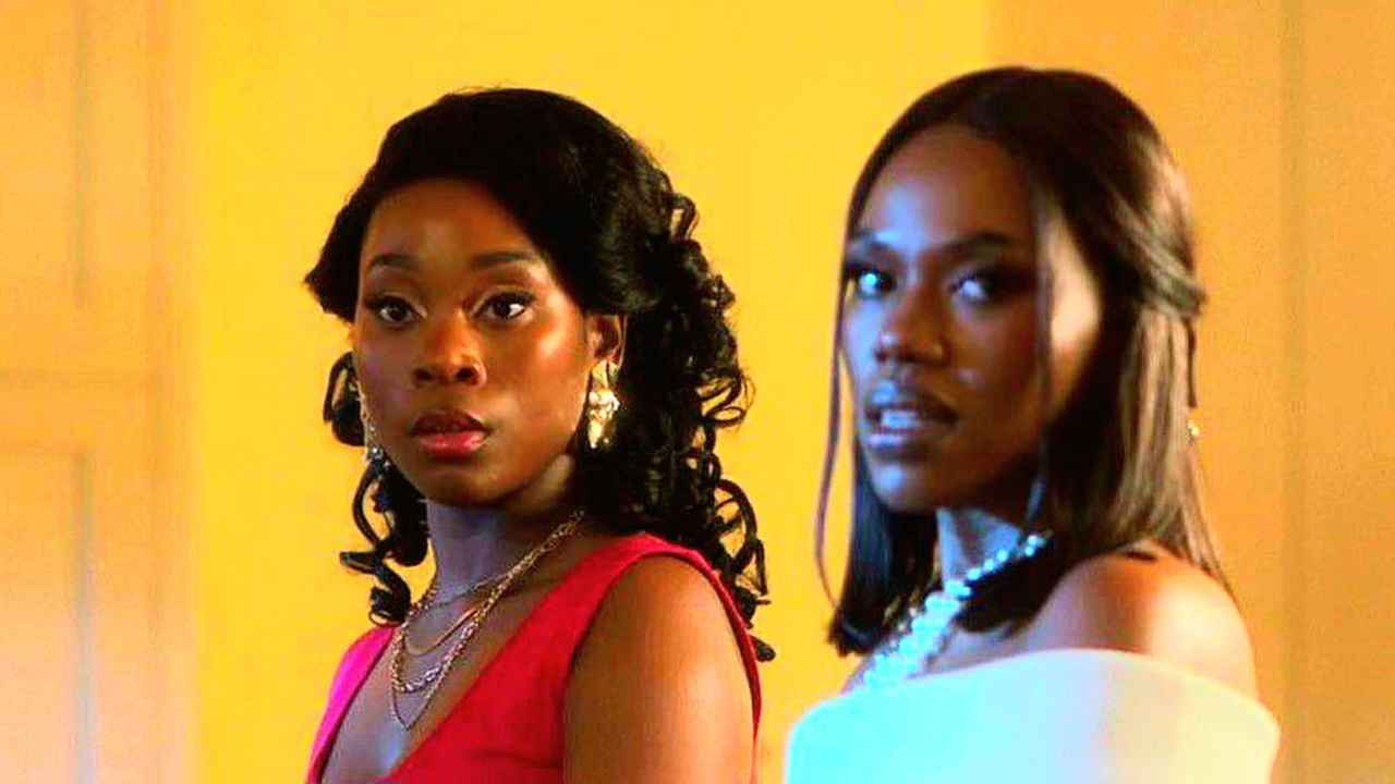 Cena da série Polygamista com personagens em momento dramático da trama