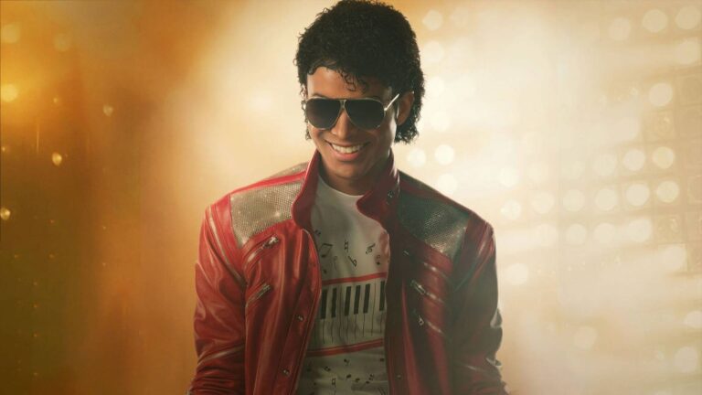 Michael ultrapassa US$ 900 milhões e corre atrás do recorde de Bohemian Rhapsody