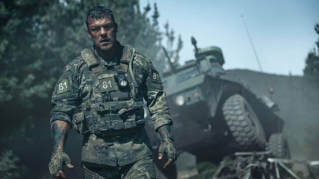 Máquina de Guerra 2 confirmado pela Netflix com Patrick Hughes retornando como diretor