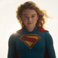 Supergirl é bissexual? Entenda o que Milly Alcock realmente disse Milly Alcock como Supergirl em traje da heroína