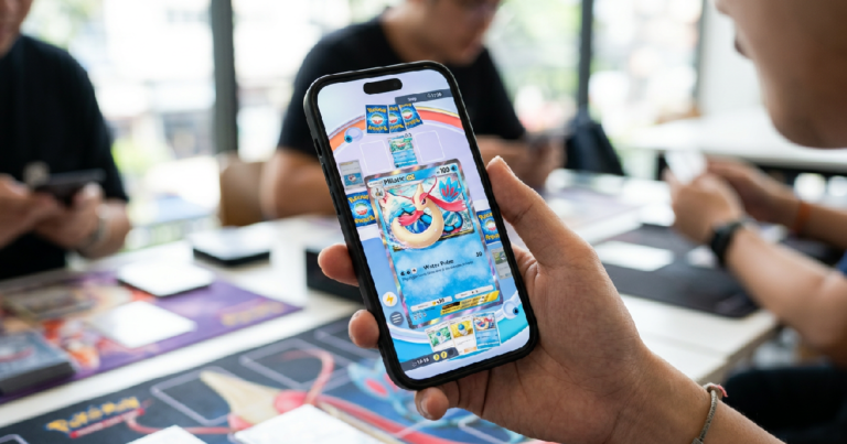 Milotic ex deck dominates mobile card games